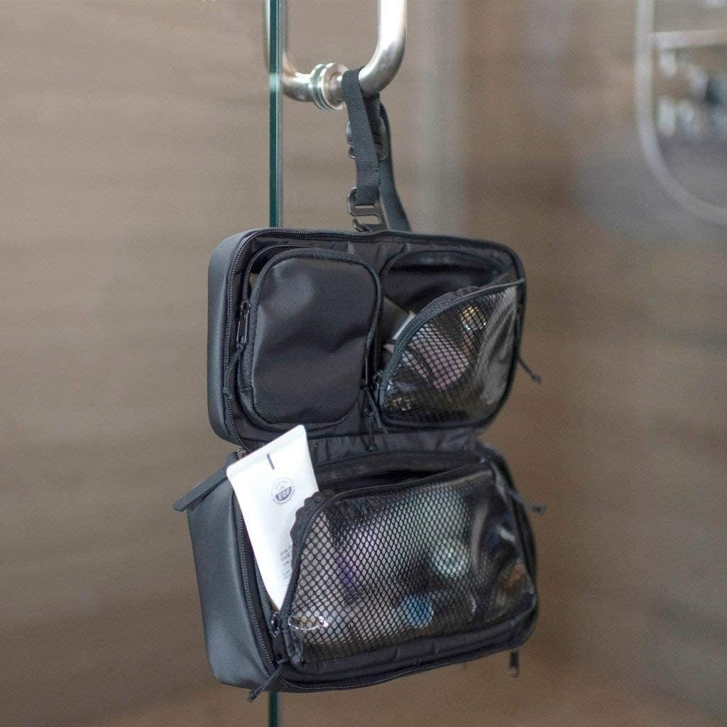 NOMATIC Toiletry Bag for Travel - Great for Travel Size Toiletries - Travel Essentials Wash Bag - Travel Makeup Bag, (Black), ãƒ–ãƒ©ãƒƒã‚¯, Toiletry Bag, Small V2