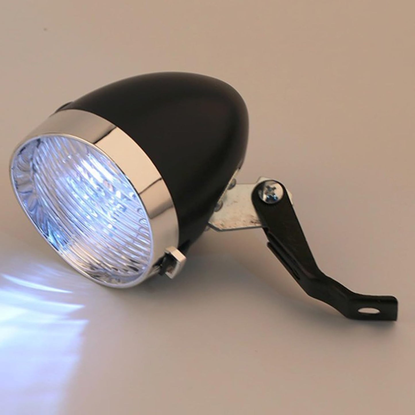 Bike Headlight, Retro Floodlight, 9x7x7cm/3.54x2.76x2.76 Inch Waterproof 3 with High-Lumen Visibility, Rechargeable Lighting Gear, Black Single Unit for Urban Commuting