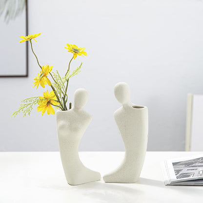 Couple Hugging Vase Sculpture Ceramic Ornaments, Home Decorations, Modern Body Vases for Grass Pampas Flower Tulip, Modern Indoor Decorative Vases, Home Decor