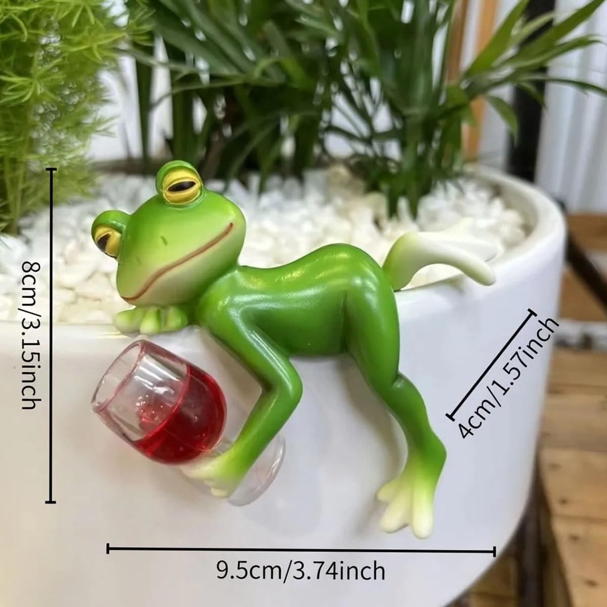 Vianys Tipsy Frog, Sherum Funny Drinking Frog Statue Hugger, Pubyfun Cute Art Frog Hanger, Resin Flower Pot Hanging Ornament Garden Decor for Outdoor Planters, Balcony, Fence, Patio & Yard(B)