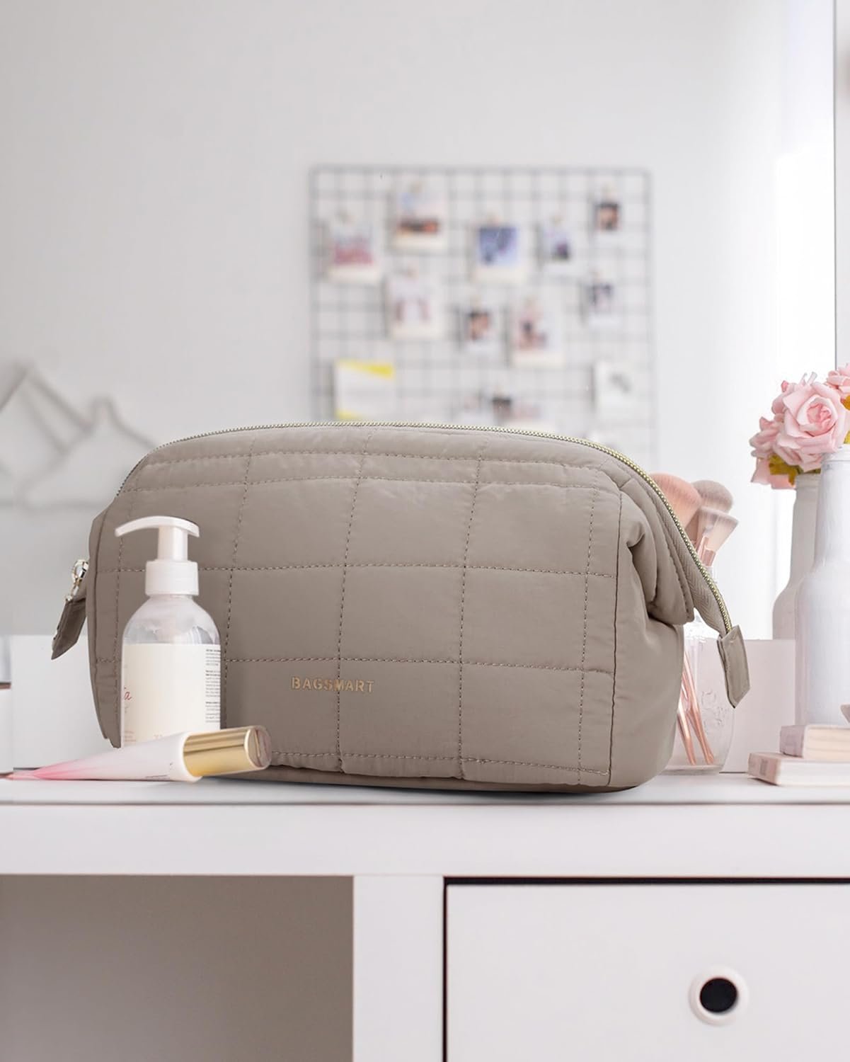 BAGSMART Makeup Bag Travel Cosmetic Bag, Puffy Padded Make Up Bags for Women Makeup Organizer Case, Wide-open Pouch Purse Travel Essentials Toiletries Accessories Brushes, I-Camel, A-M
