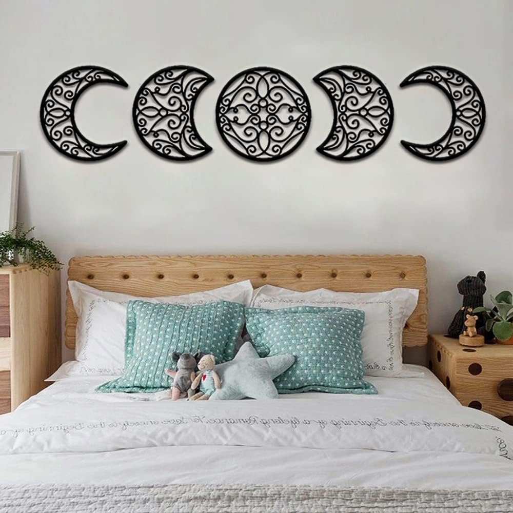 Moon Wall Decoration, Moon Phase Wall Art Decoration Hanging (5 Pieces) Nordic Wood Moon Appearance Natural Design Moon Interior, Boho Bedroom Decor Home Wall Decor (Black)