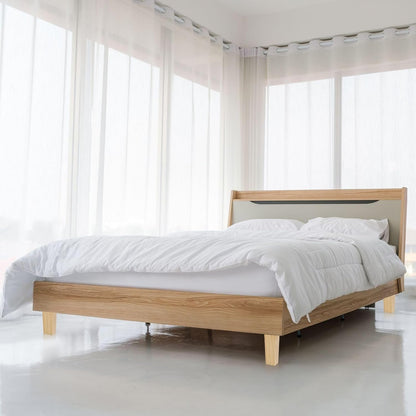 Luabue 4 Pieces Wooden Furniture Feet 20 cm Square Wooden Legs for Cabinet Sofa Bed Table with Mounting Plate, Non-Slip Pad and Screws