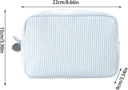 Travel Makeup Bag, Large Capacity Organizer, Portable Toiletry Case, Aesthetic Zipper Pouch, 8.66x5.91x3.54 inches, Lightweight Sturdy Design, Ideal for Gym, Outdoor Adventures