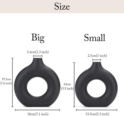 Sawoake Black Donut Vase Set of 2,Modern Home Decor, Round Matte Pampas Grass Vase, Neutral Boho Nordic Minimalism Style Flower Vases for Living Room Wedding Dinner Table Party Office Bedroom