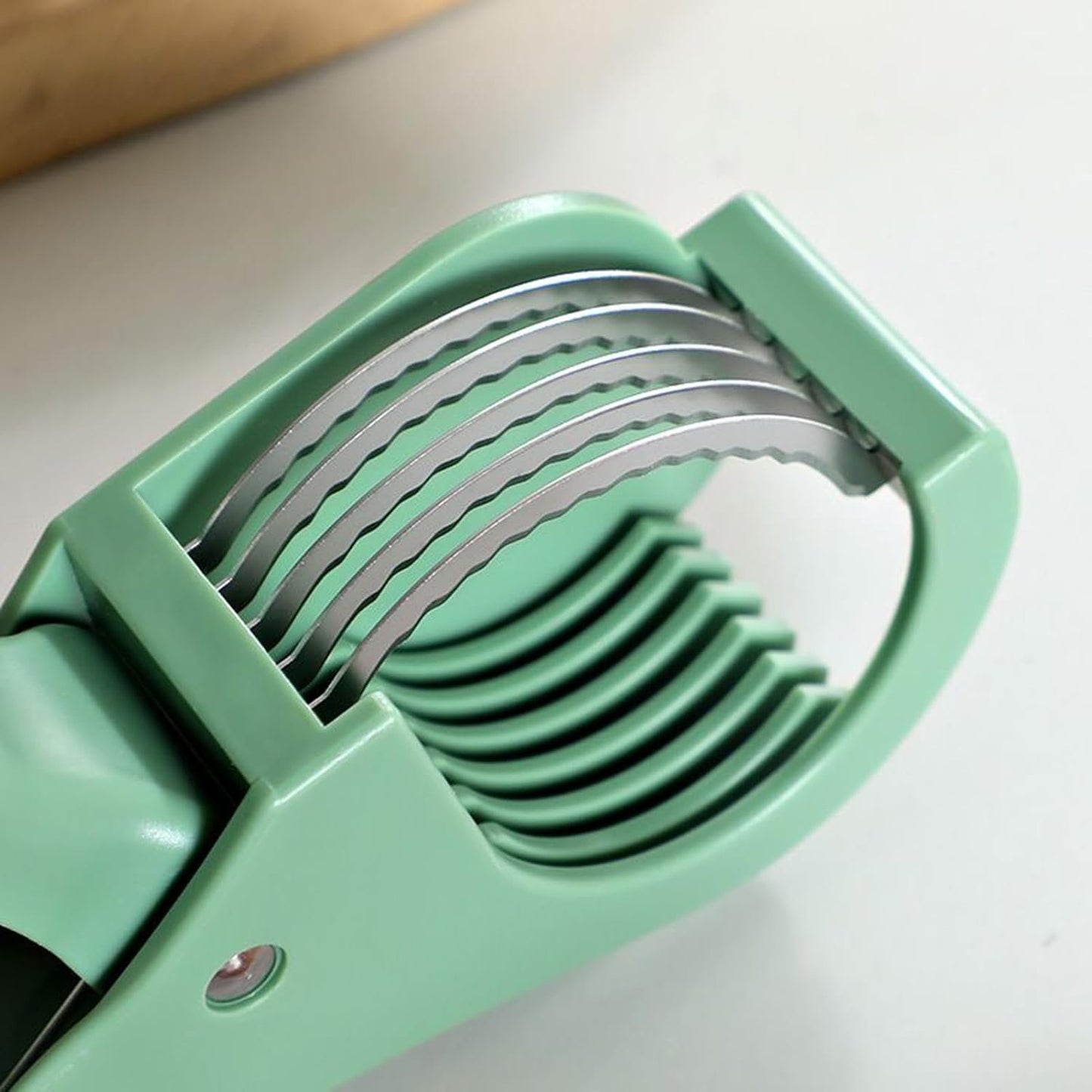 Potato Slicer, Egg Cutter Tool, Kitchen Prep Gadget, Non-Slip Base Design, Multifunctional Food Slicer, Home Restaurant Meal Preparation Use, 17.5 x 6 cm Green Orange