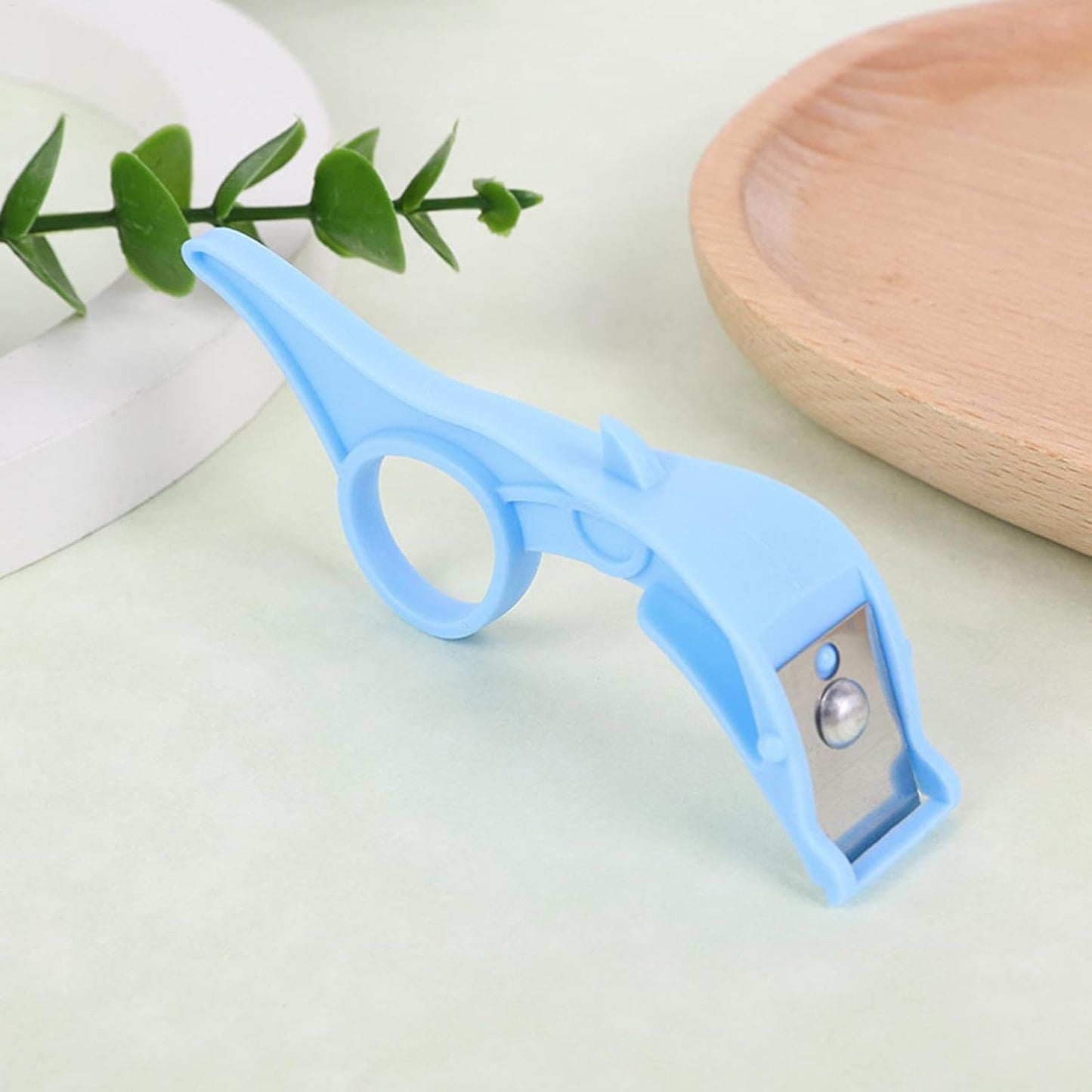 Ergonomic Citrus Peeler with Safety Guard, Multipurpose Fruit & Vegetable Peeling Tool, Non-Slip Handle Kitchen Gadget for Effortless Orange and Lemon Peeling, 4.13x1.3x0.79 Inches
