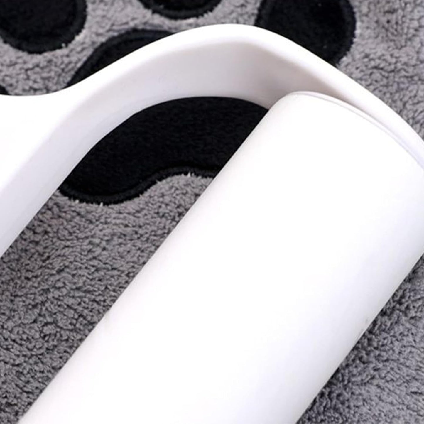 Nuyhgtr Grooming Gloves Cats, 2X Double-Sided Cat Grooming Glove, Quick Drying Bath Towel Pet Care Tool, Ideal for Long-Haired Feline, Daily Cleaning, Travel, Home, Bathroom, Outings