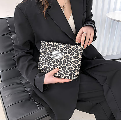 SGERUFZ Leopard Women Canvas Makeup Bag Large Capacity Travel Makeup Organizer Makeup Accessories (Beige+Black)