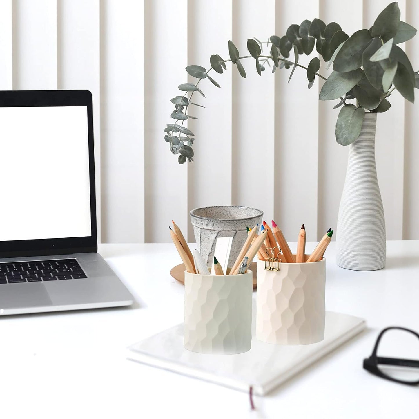 minimaliving Pen Holder,Nordic Style Silicone Waterproof Pencil Holder for Desk Simple&Modern Minimalist Makeup Organizer Multifunctional Office Supplies for Home,Kids and School(Beige)