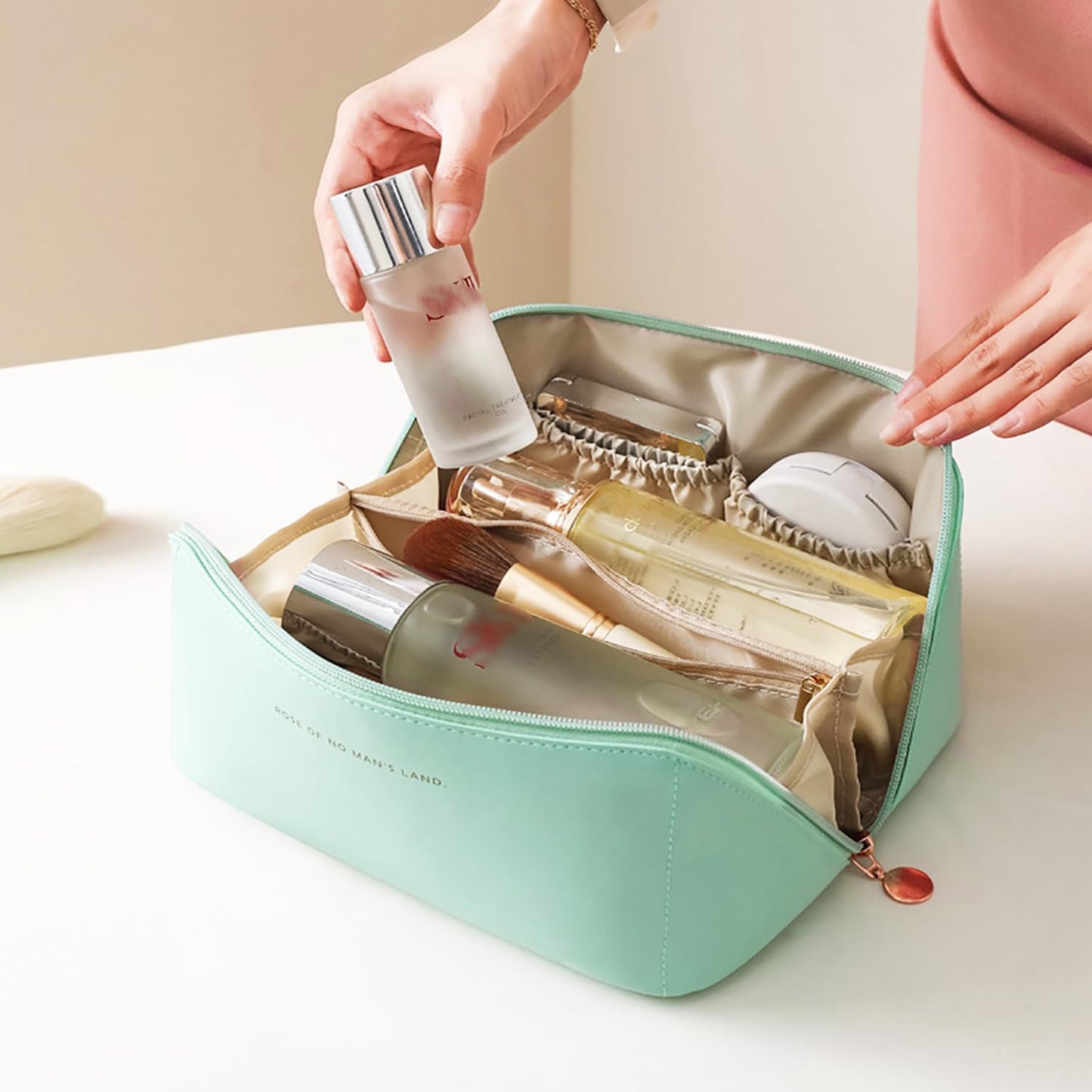 Makeup Bag Large Capacity Cosmetic Tools Bag, Make Up Bag with Zipper, Double-Layer Cosmetic Bag for Accessories, Shampoo, Cosmetics, Cosmetic Brush, Green Mint, Modern Simplicity