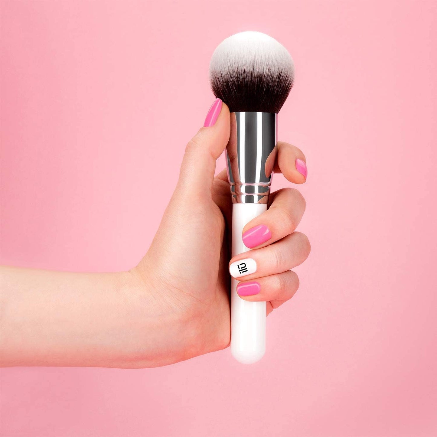 POWDER Big Brush 209 1u Soft Synthetic Wood Handle Easy Cleaning Gift for Artist Makeup Accessories Beauty Visage