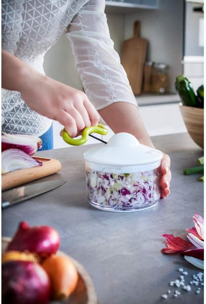 Tefal K1330404 Manual Food Chopper and Mixer with Stainless Steel Blades for Vegetables, Onions, Herbs and Nuts, 5 Second Chopper, 500 ml, Green - Dark Citronnelle