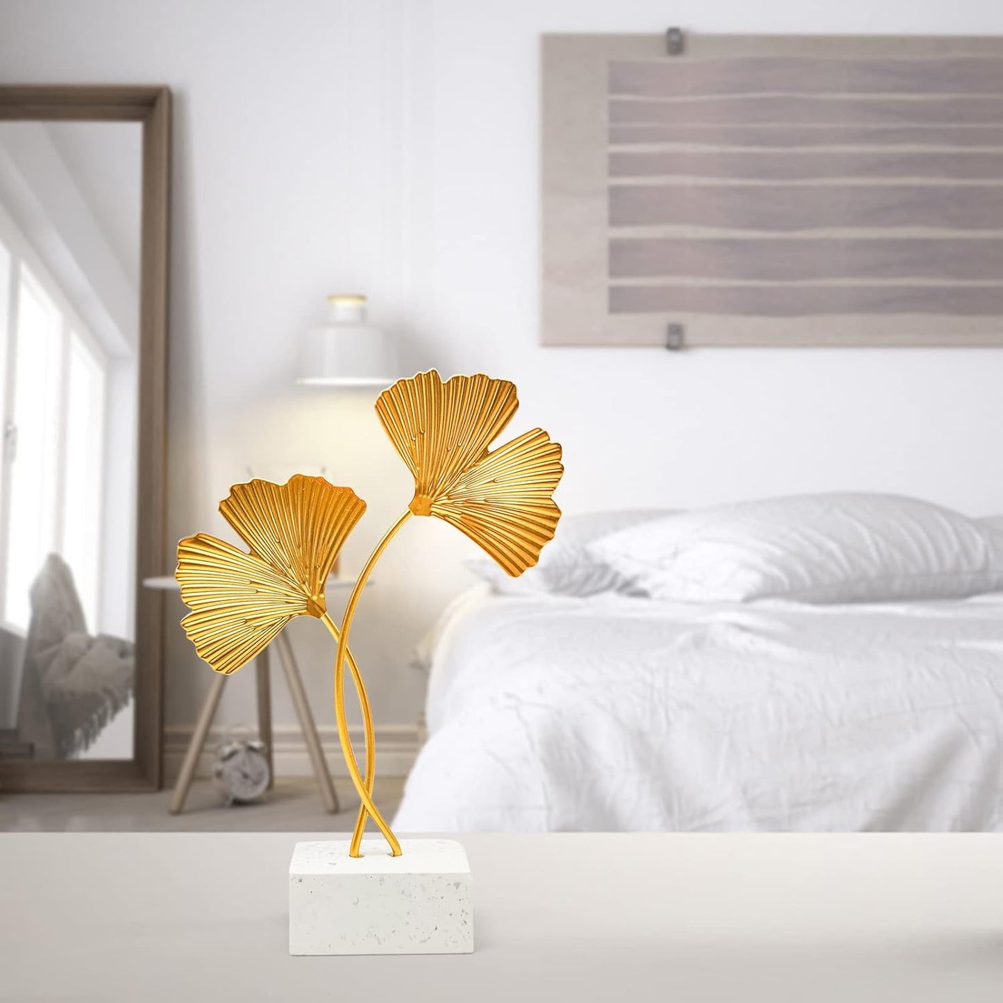 Metal Ginkgo Leaf Ornaments, Gold Leaf Desktop Decoration Sculpture, Creative Home Décor Accents Statue for Office, Bedroom, Bookshelf