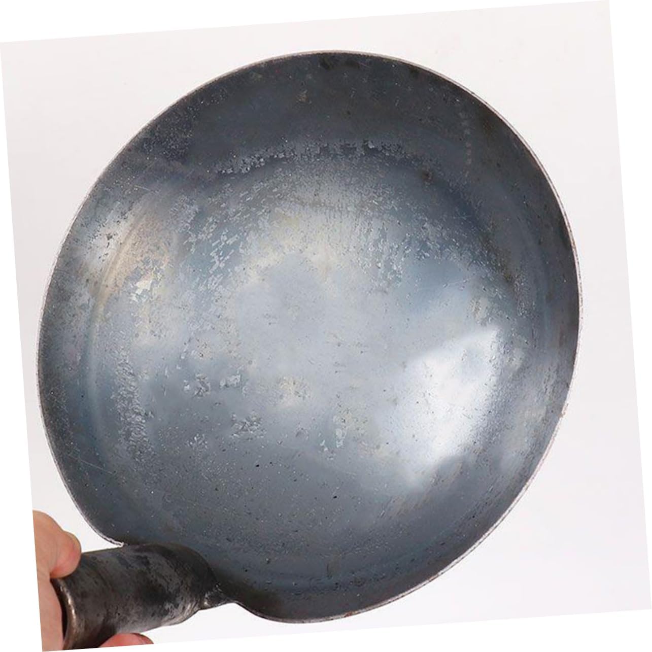 VANZACK Portable Iron Water Ladle Scoop Thick and Durable Watering Scoop for Gardening Farming and Industrial Use Versatile Garden Tool for Reliable Watering and Feeding Tasks