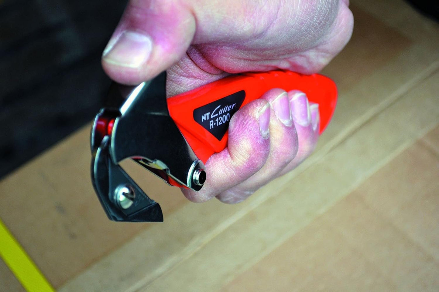 NT Cutter Safety Carton Opener with Staple Remover, 1 Opener (R-1200P)