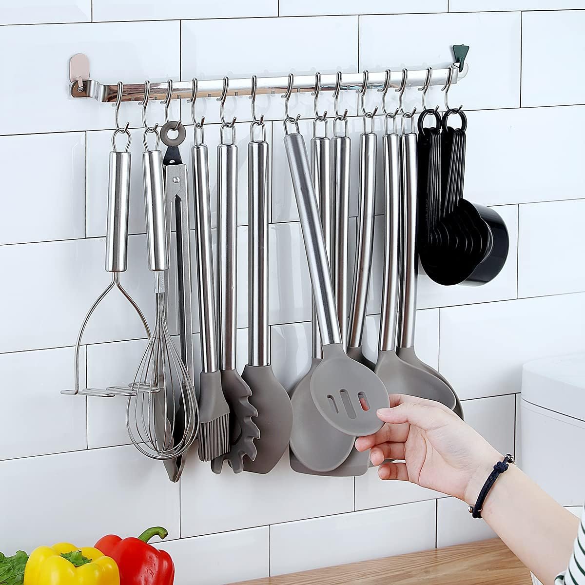 38 Pieces Kitchen Utensil Set with Utensil Holder, Silicone Head and Stainless Steel Handle Pots, Kitchen Utensils, Non-Stick Kitchen Gadgets, Dishwasher Safe (Silver)