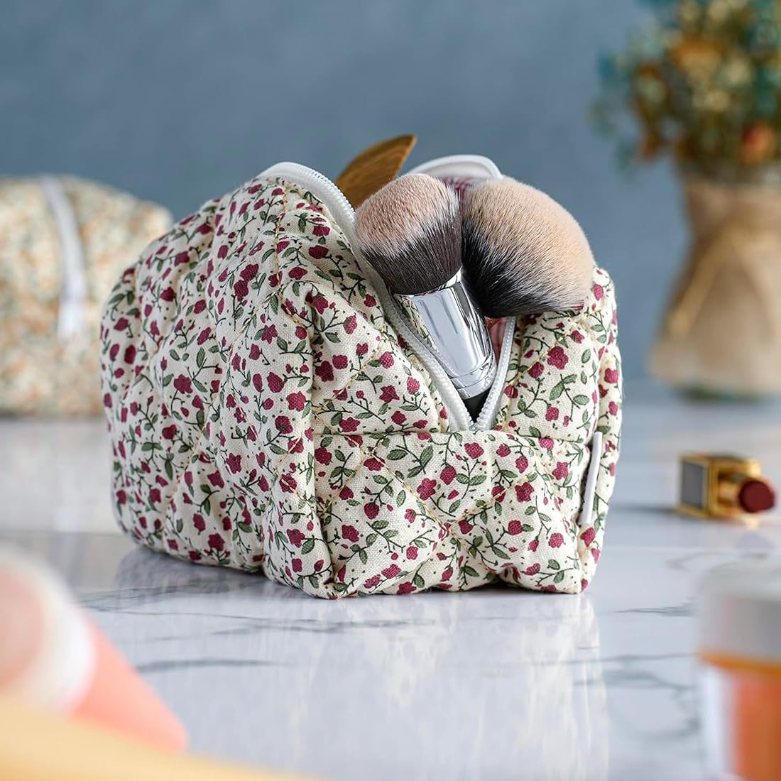 NJCXOLA Travel Cosmetic Bag, Quilted Cosmetic Bag, Floral Pattern Large Capacity Soft Cotton Makeup Bag for Brushes and Beauty Accessories