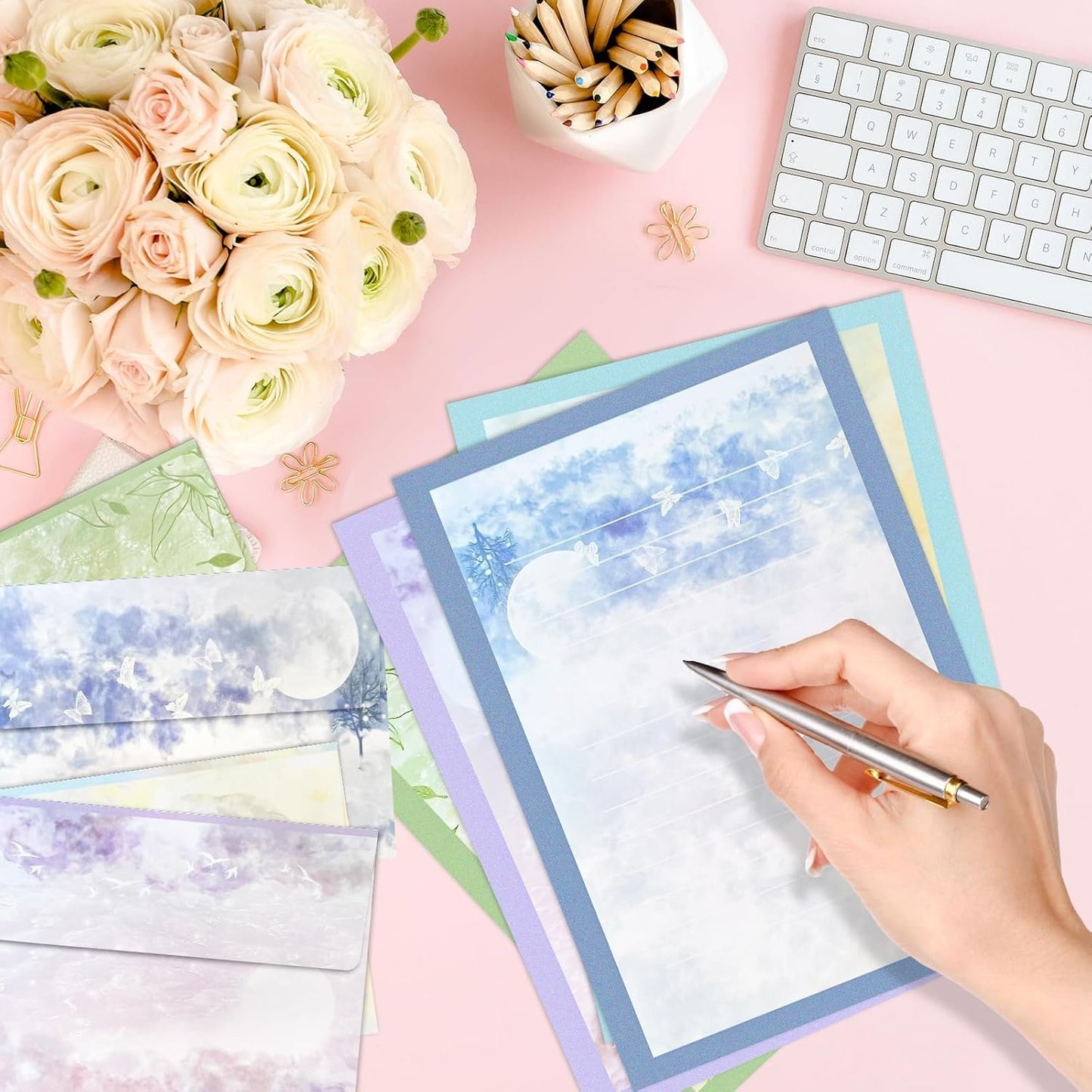 IMagicoo 40 Lined Writing Stationery Paper with 20 Envelopes, Beautiful Sky Designs for Writing Letter, Notes, Invitations, 4 Different Style (9.4 x 6.6)