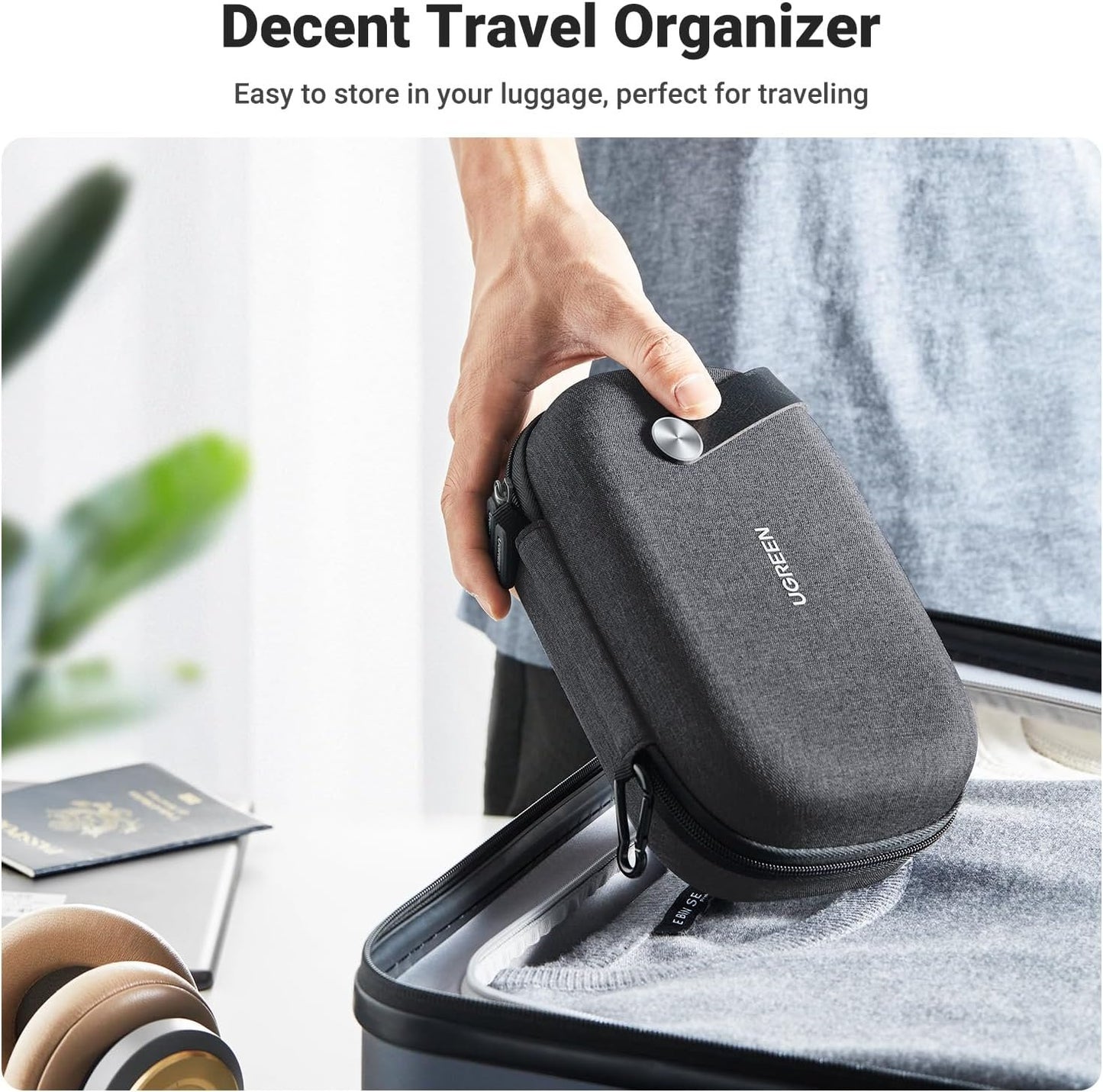 UGREEN Travel Case Gadget Bag, Portable Electronics Accessories Organiser, Cable Tidy Storage Box Pouch, with Double Layer, Zipper, Snap Hook, Carrying Strap, Small, Black