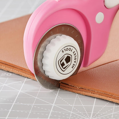 45mm Rotary Cutter with 5pcs Extra Blades, Ergonomic Handle Rolling Cutter with Safety Lock for Fabric, Leather, Crafting, Sewing, Quilting, Fabric Rotary Cutter Perfect for Left & Right Hand (Pink)