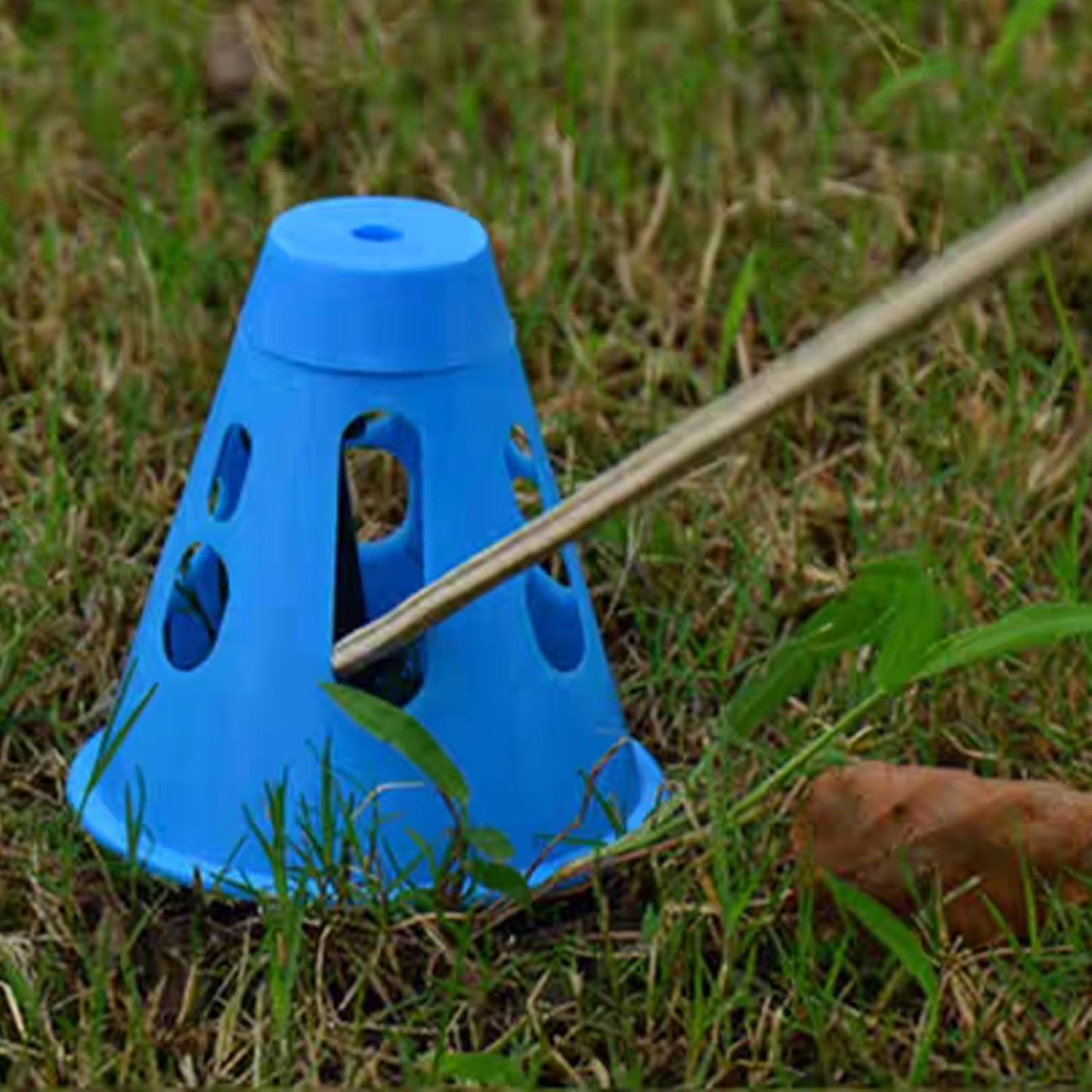 Lighted Tent Stake Covers – Waterproof Anti-Fall Peg Warning Caps for Outdoor Events, Yard Safety Markers, Sports Training Gear, Camping Equipment, Hiking Tools, Nighttime Visibility Enhancers