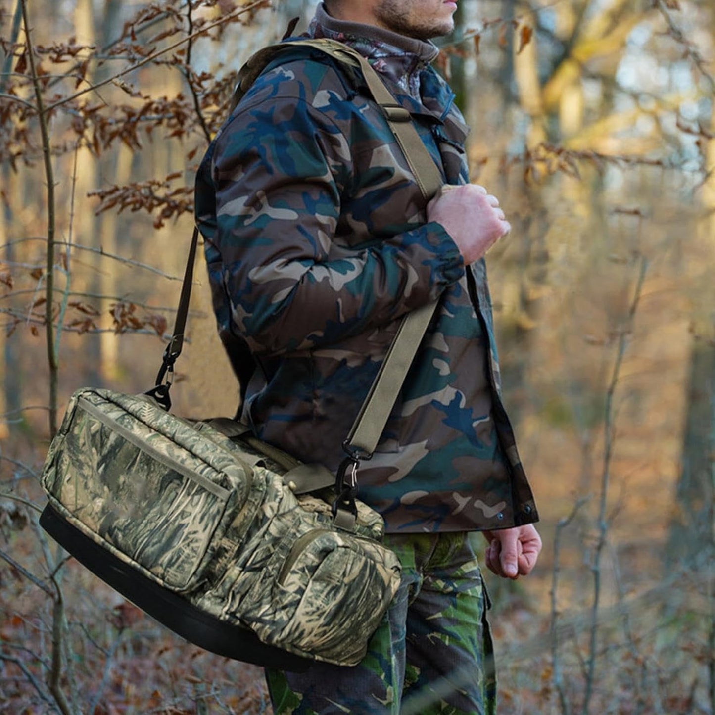 Hunter Bag, Oxford Waterfowl Hunting Gear, Refuge Hunting Bag, Outdoor Duffle Gear Bag, Waterproof Hunting Travel Bag, Adjustable Outdoor Duffle, Hunting Duffle Gear, Hunting Equipment Bag