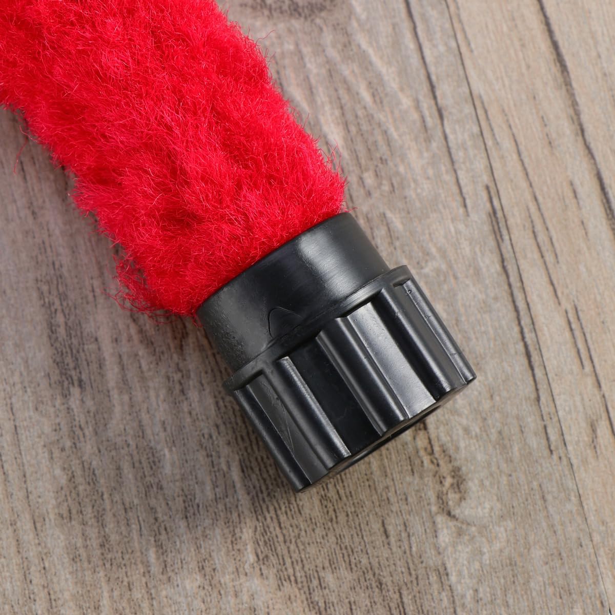 Saxophone Cleaner Brush, Red Plush 20.5 Inch Soft Fiber No Shedding Water Absorbing Pad Saver for Tenor Alto Soprano Sax Essential Cleaning Tool for Musicians Professional Grade