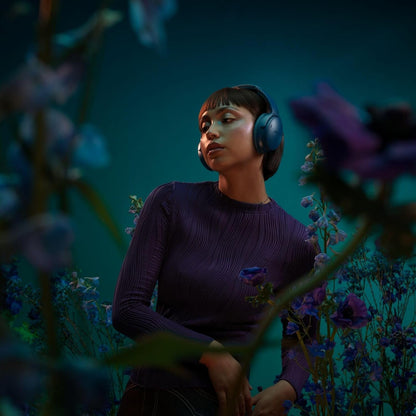 Bose QuietComfort Wireless Noise Cancelling Headphones, Bluetooth Over Ear Headphones with Up to 24 Hours of Battery Life, Twilight Blue - Limited Edition
