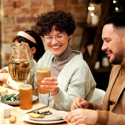 6 PCS Glass Cups with Lids and Straws, 16oz Glasses Drinking Set, Can Shaped Drinking Glasses, Reusable Glass Tumbler with Straw and Lid for Beer Iced Coffee Whisky Water