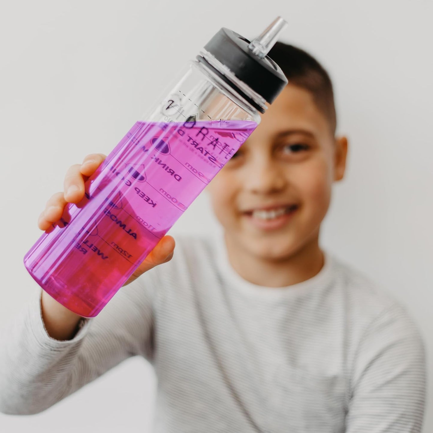 Vidrate Electrolyte Powder for Kids - Apple & Blackcurrant Flavoured Vitamin Water with Natural Ingredients & Zero Sugar - Hydration Drink for School & Sports - 20 Pack Minis Electrolyte Sachets