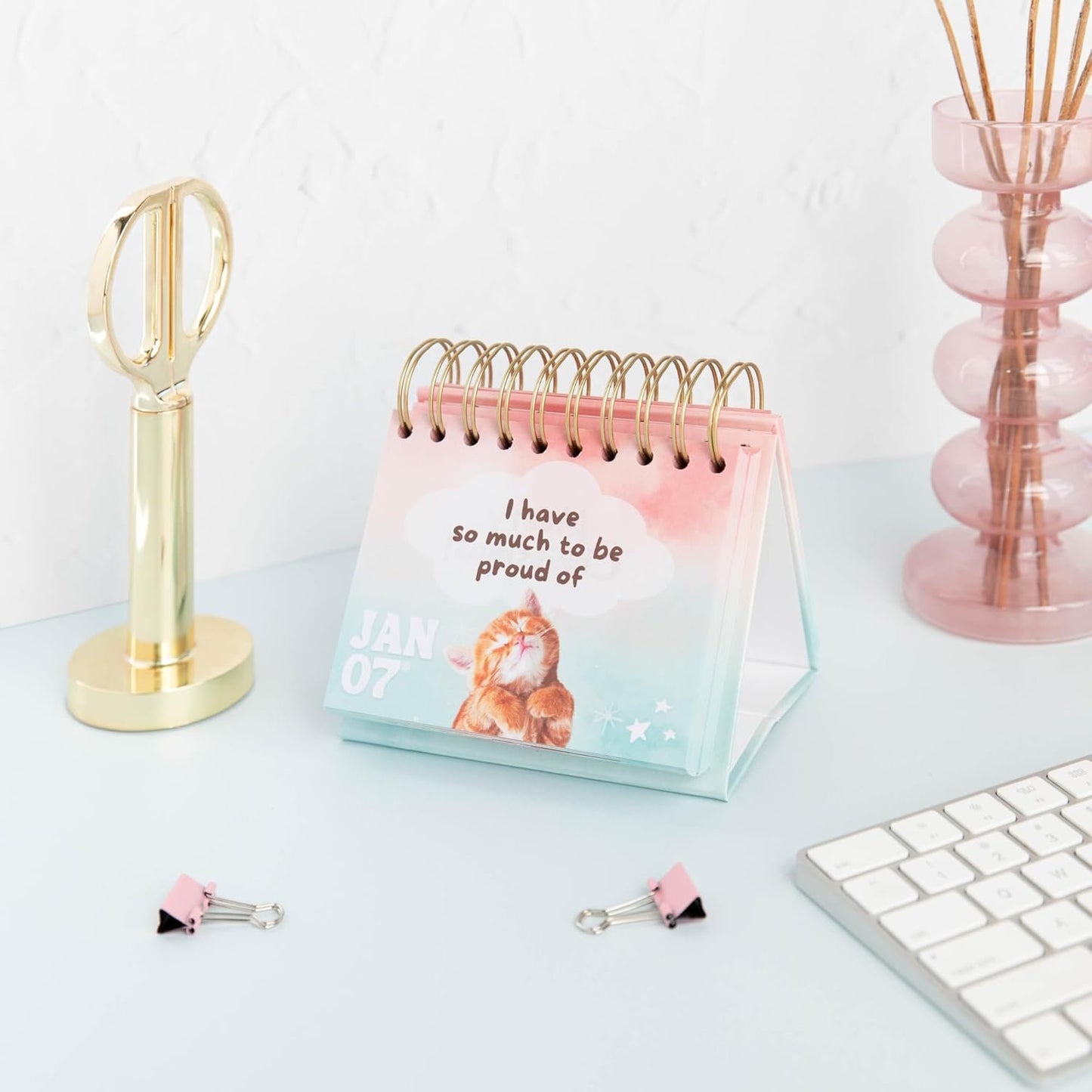 Catchyourdreams Daily Motivational Calendar - Perpetual Flip Calendar with Positive Affirmations to Start Your Day With a Smile - Inspirational Decor Gift for Women Dog Cat Desk Accessories