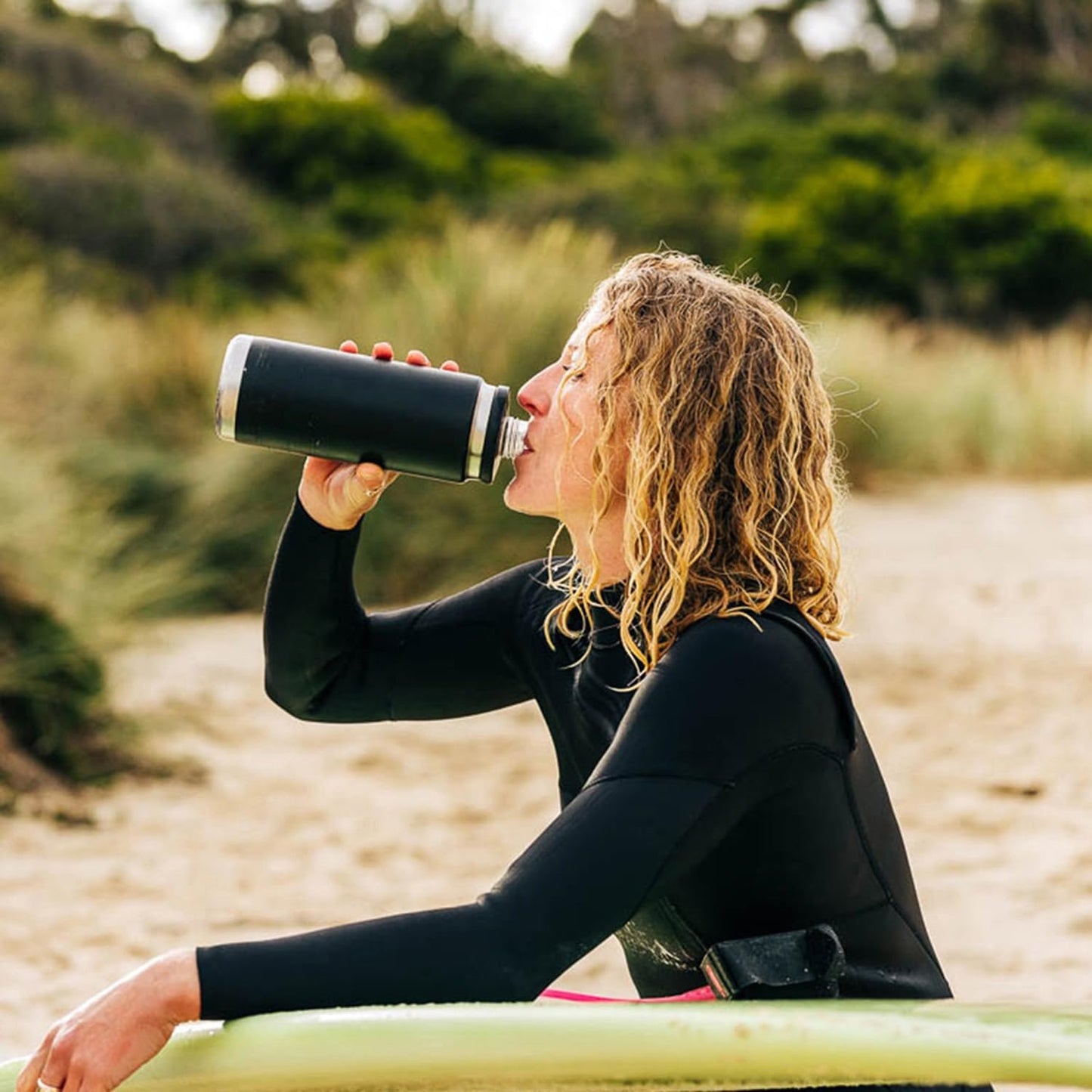 YETI Rambler 26 oz Bottle, Leakproof, Vacuum Insulated, Stainless Steel with Chug Cap, Papaya