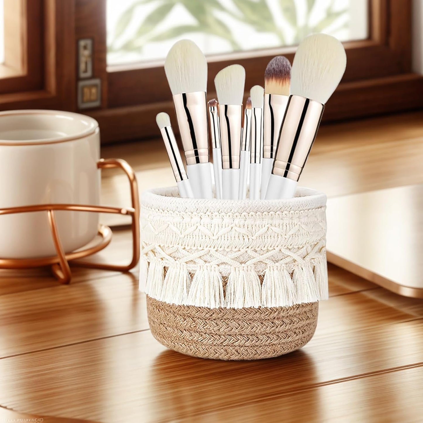 Make Up Brush Holder, Mini Multifunctional Storage Basket, 10 x 10 cm Desk Organizer, Makeup Holder Organizer in Bohemian Style for Brushes, Pens, Pencils and Accessories (White)