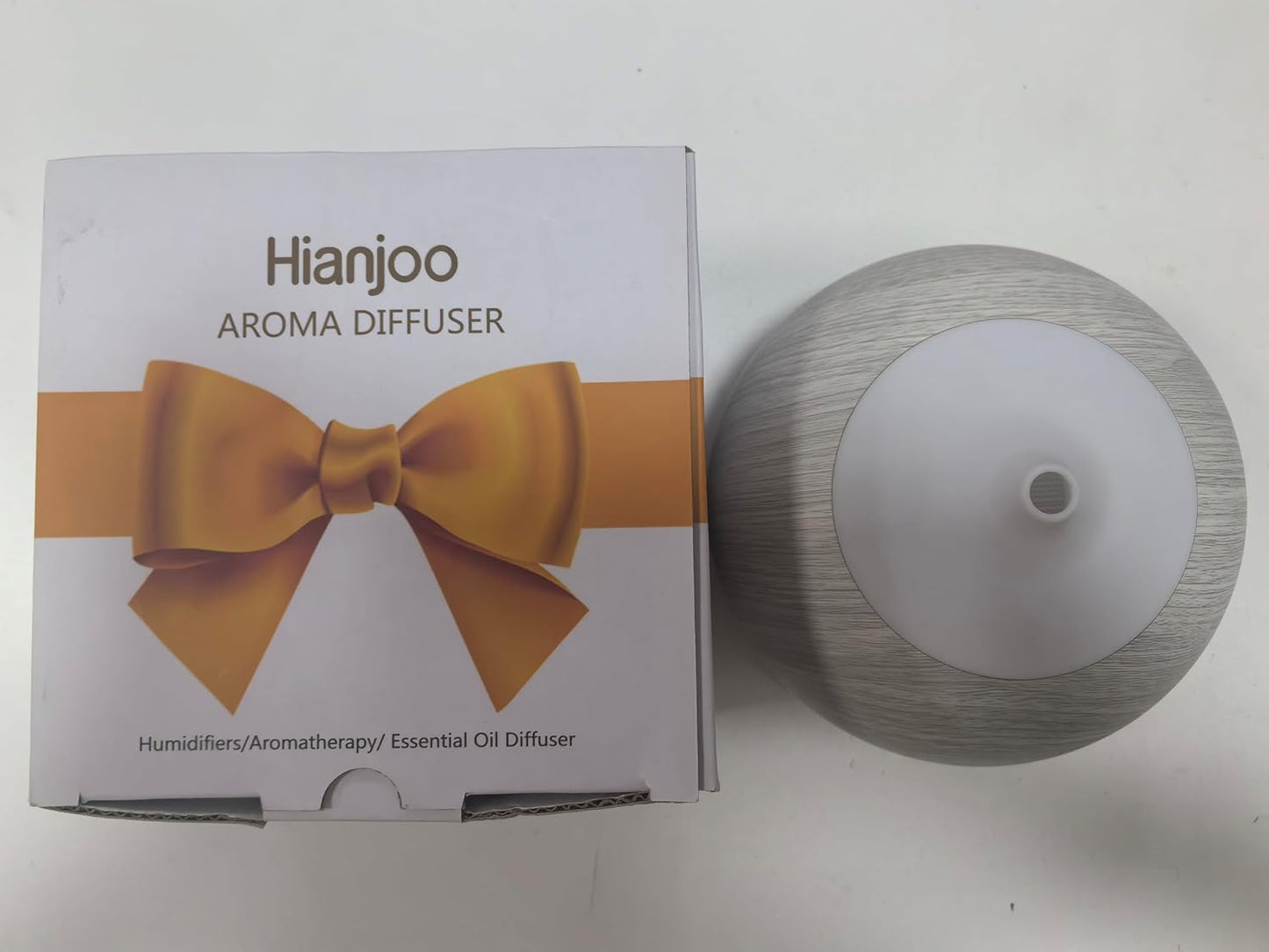 Hianjoo Essential Oil Diffuser 500ml, Electric Aroma Diffuser Humidifier Ultrasonic Aromatherapy for Bedroom Spa Yoga with 14 LED Lights - Great Choice Gifts for Families Lovers Friends (White)