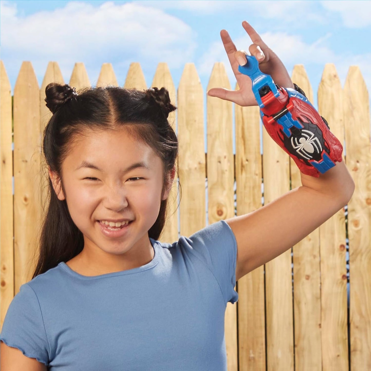 Marvel Spider-Man Real Webs Ultimate Web Blaster, 2-in-1 Role Play Toy, Super Hero Toys for Kids, Ages 5+