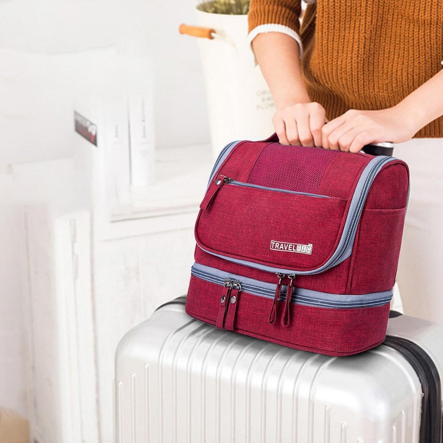 Ravel Toiletry Bag, Large Capacity Zipper Bag, Wet and Dry Separation Bag, Travel Pouch with Hook, Toiletry Organizer for Travel, Waterproof Toiletry Bag for Travel and Home Use, Wine Red, Please