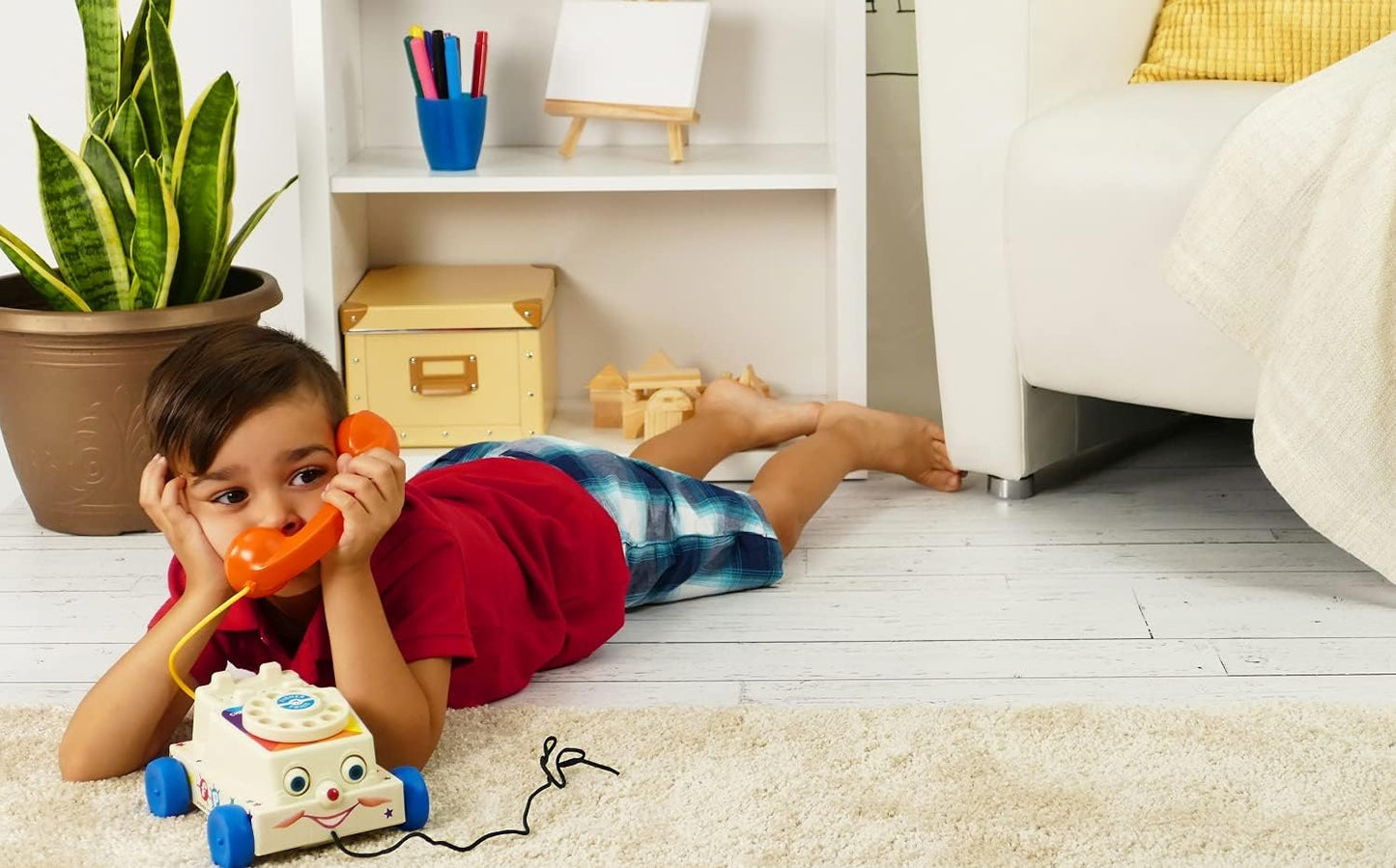 Fisher-Price Classics 1694 Chatter Telephone, Retro Baby Push Along Toy, Role Play for Kids, Toddler Phone, Classic Toy with Retro Style Packaging, Pretend Play Toys for Boys and Girls Aged 12 Months