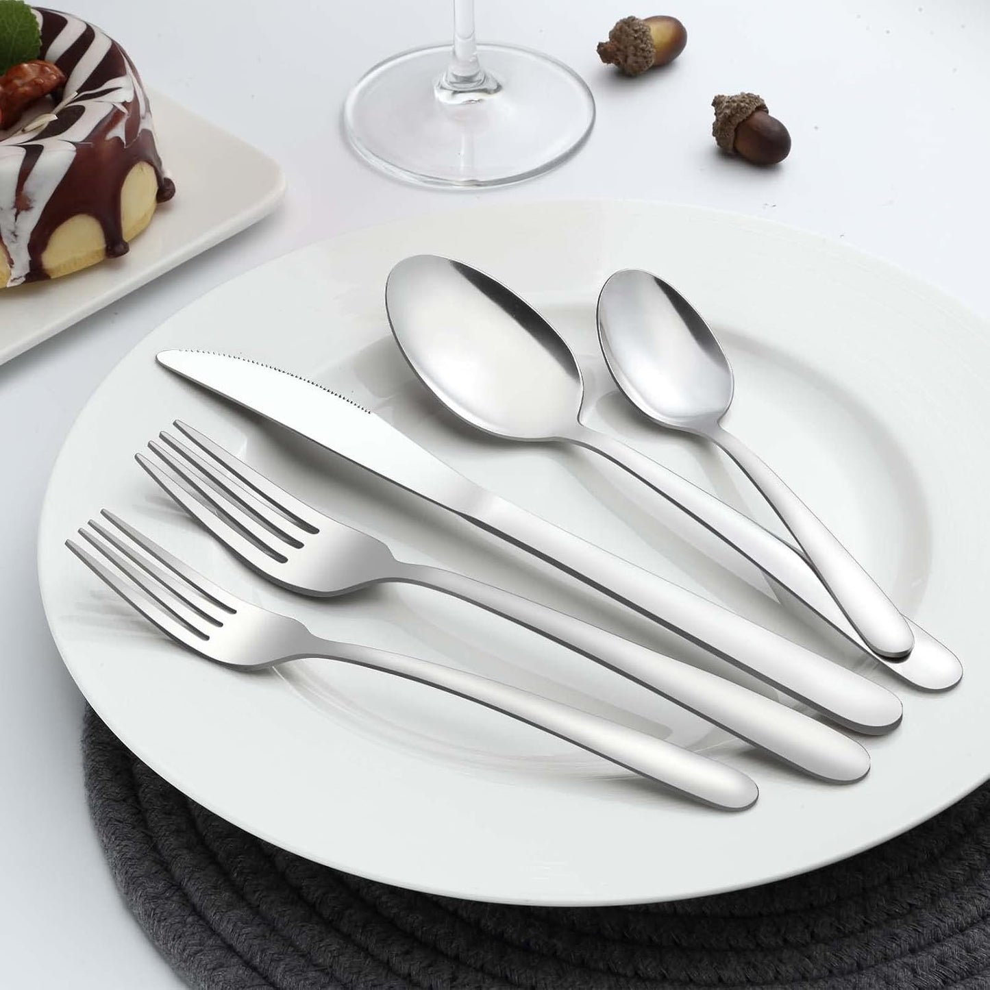 Cutlery Set for 4 People, APEO 20 Piece Food-Grade Stainless Steel Flatware Set, Silverware Set Includes Forks, Spoons and Knives, Utensils Set for Family/Party/Restaurant, Dishwasher Safe