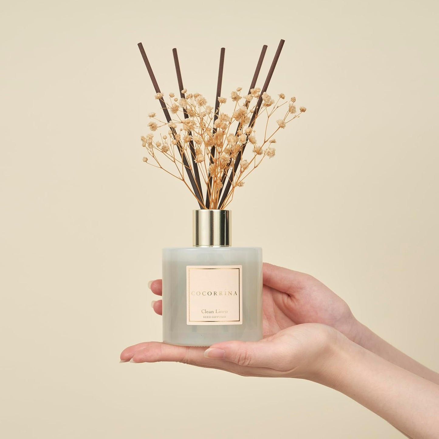 Cocorrína Reed Diffuser Set, 6.7 oz Clean Linen Scented Home Fragrance with Sticks for Bathroom Shelf Decor
