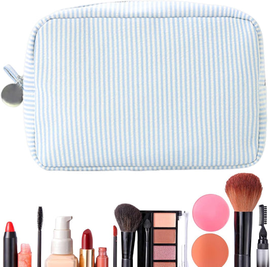 Travel Makeup Bag, Large Capacity Organizer, Portable Toiletry Case, Aesthetic Zipper Pouch, 8.66x5.91x3.54 inches, Lightweight Sturdy Design, Ideal for Gym, Outdoor Adventures
