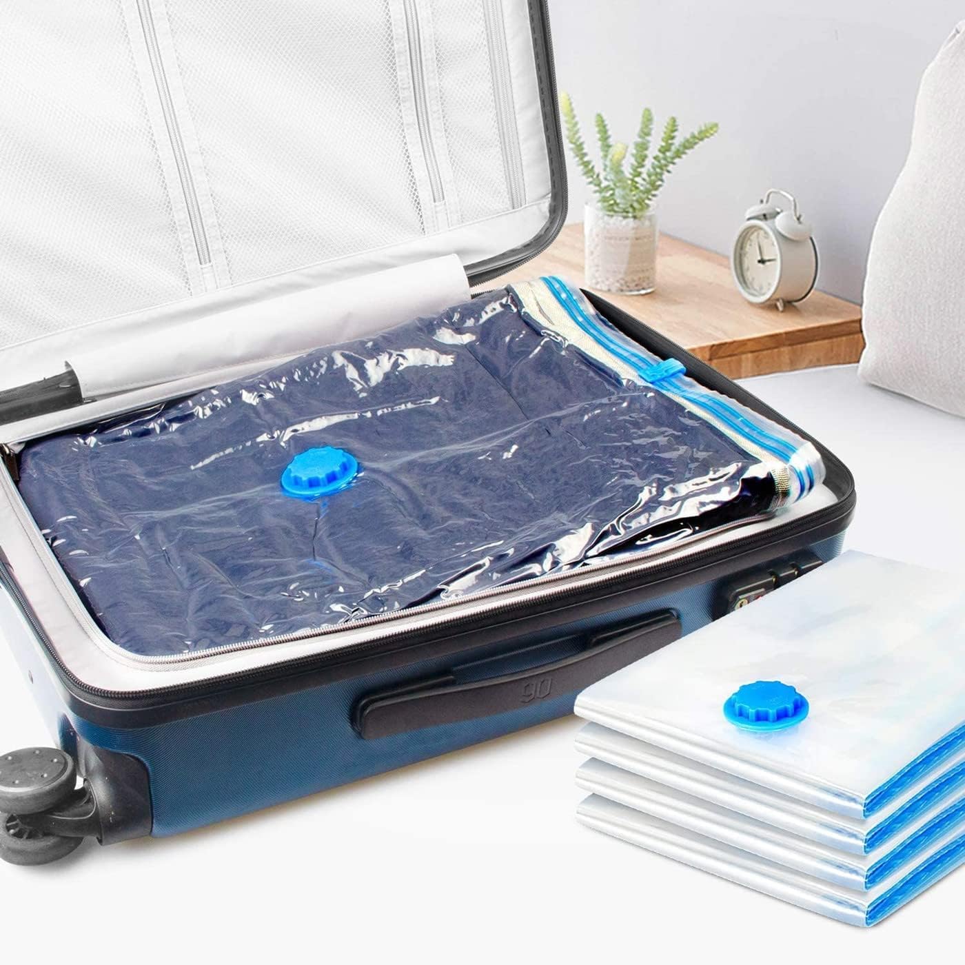 Vacuum Storage Bags Small 6 Pack with Suction Pump, 60 X 40 Cm Reusable Compression Bags Space Saver, Vacuum Bag for Packing,Clothes, Bedding, Travel