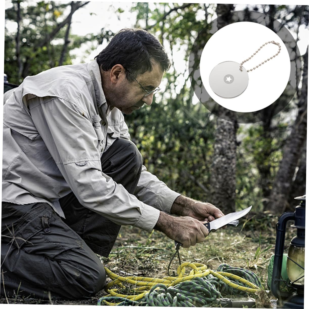 GOOHOCHY Outdoor Survival Gear 2pcs Compact Acrylic Signal Mirror Essential for Emergency Signaling