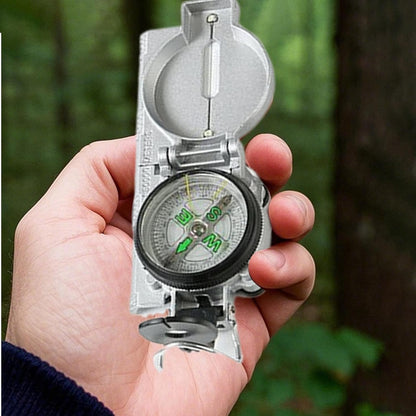 Hiking Survival Compass, Portable Survival Gear, Aluminum Alloy Pocket Compass, 5,98 x 2,28 x 0,87 pollici Small Navigation Tool for Outdoor Travel, Camping, Backpacking, Hunting, multicolore, Random