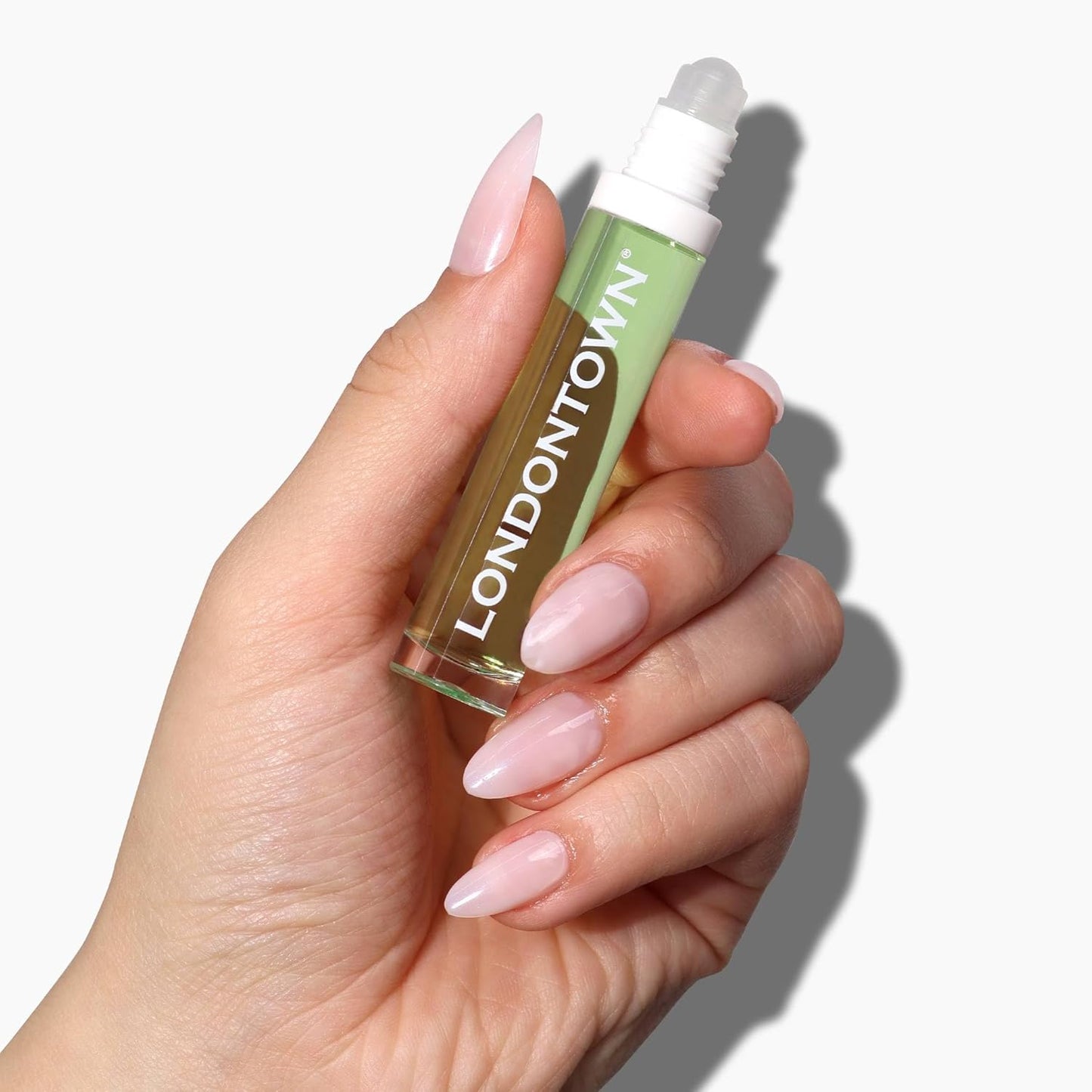 LONDONTOWN Roll and Glow Cuticle Oil - Nail Care Strengthener and Moisturizer for Dry Cracked Cuticles, Travel-Friendly Nail Treatment, 0.2 Fl oz