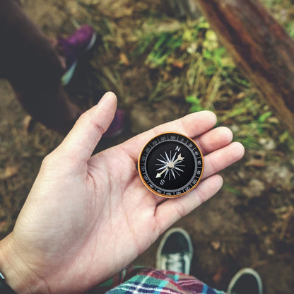 Esky Emergency Sleeping Bag, 2 Pack Portable Survival Thermal Bivy Sack, Waterproof Lightweight Survival Shelter Blanket Bags with Compass for Camping Hiking Outdoor Adventure