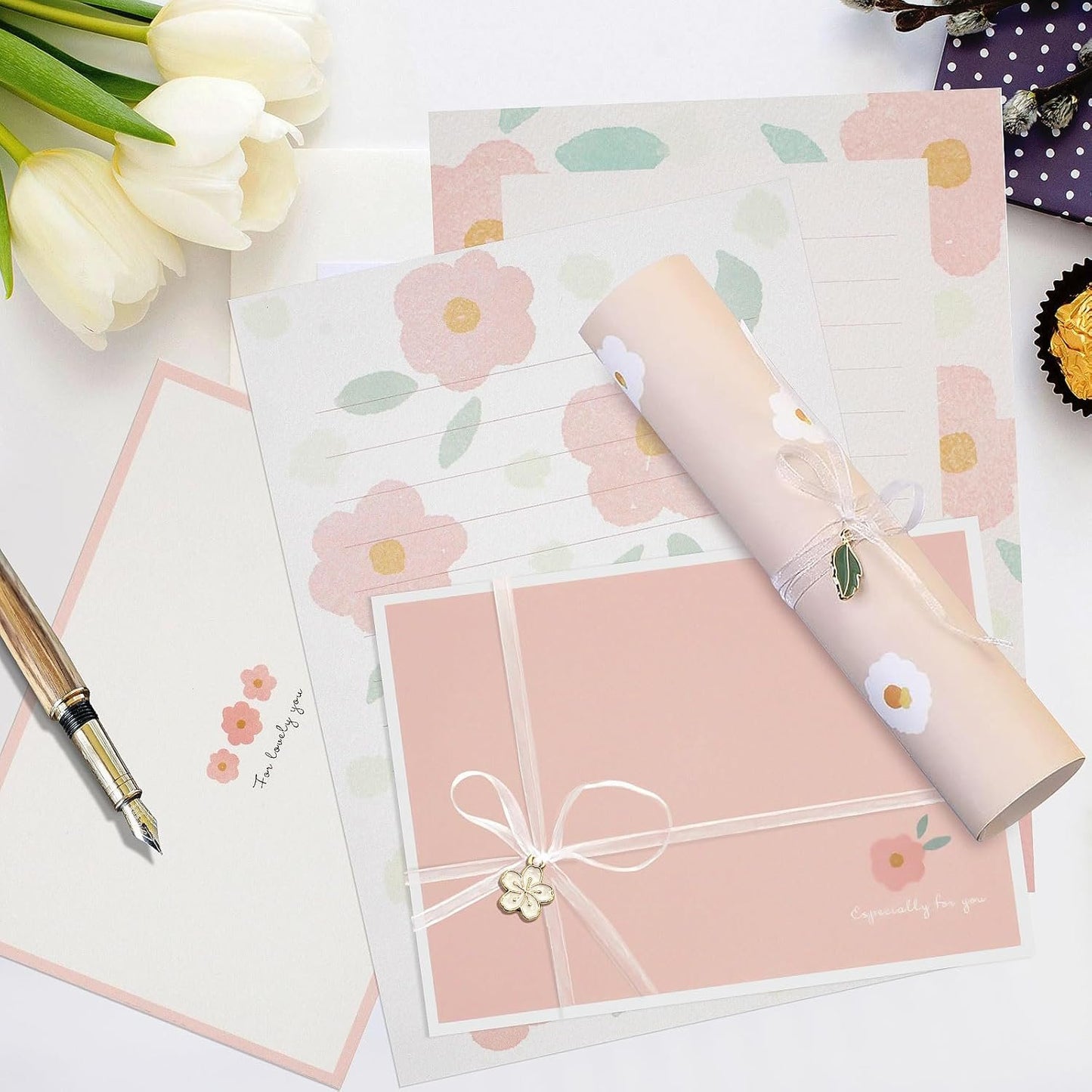 KSIWRE 48 PCS Stationery Paper and Envelopes Set,16 PCS Lined Stationary Writing Paper with 8 PCS Matching Envelopes,Cute Floral Stationary Set for Writing Letters Poem Office School Supplies
