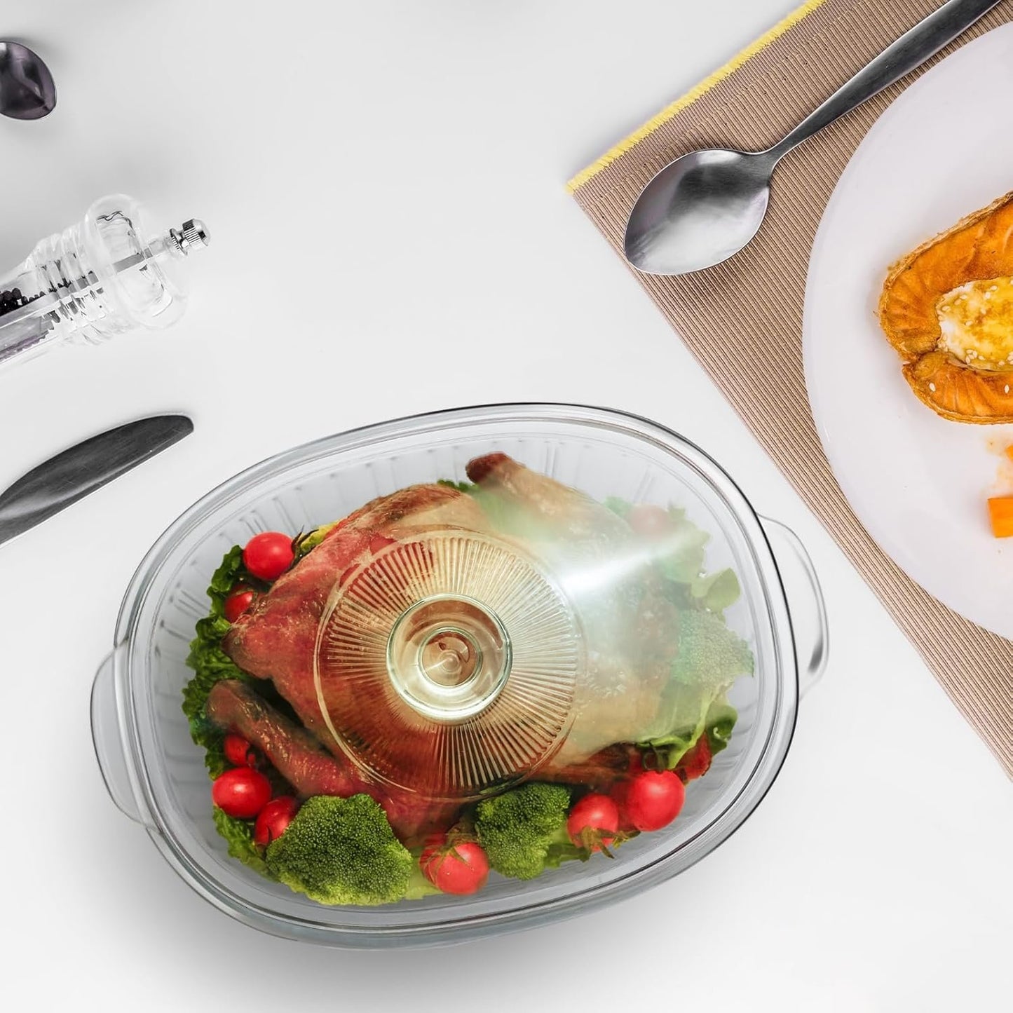 Luvan 2.8L/3Qt Glass Casserole Dish with Lid and Handle, Clear Lead-Free Glass Baking Dish Casserole Cookware, Oven and Microwave Safe, Suitable for Marinating,Baking,Cooking