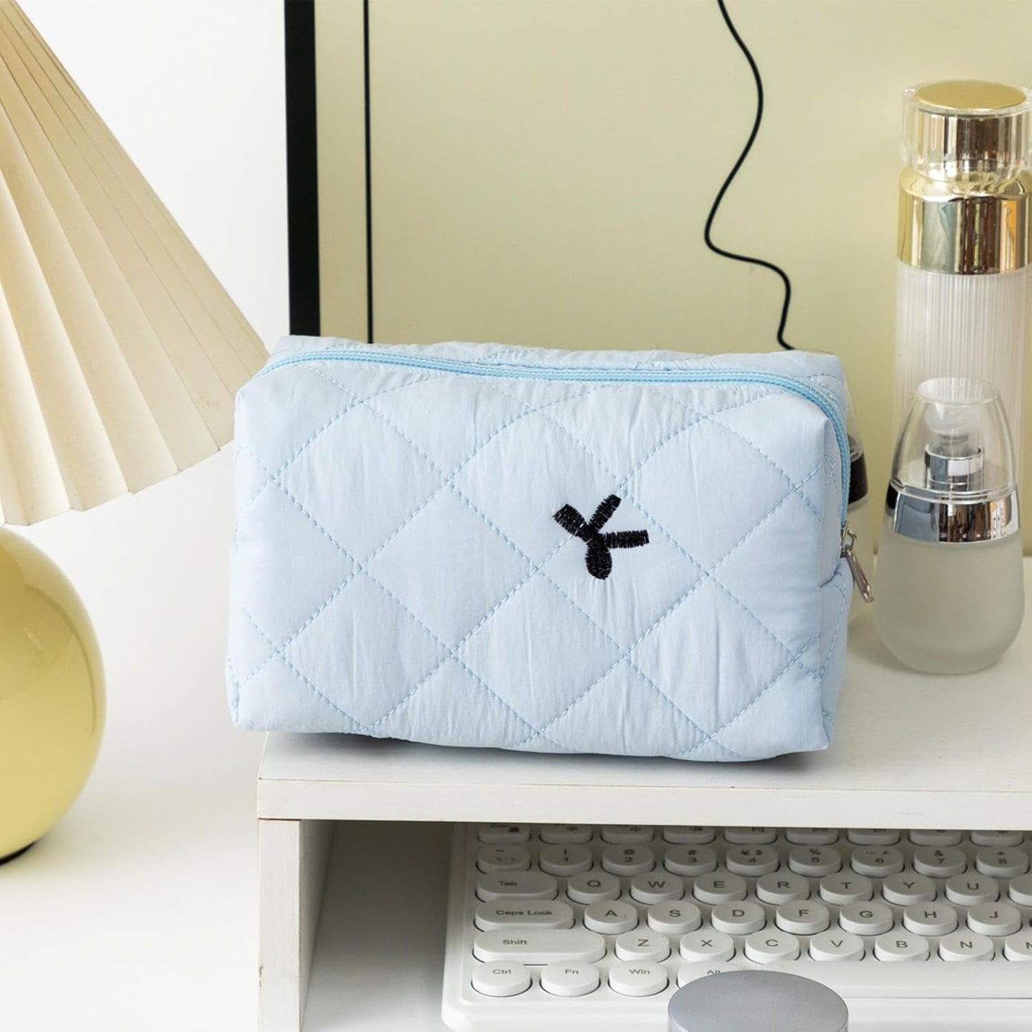 Bow Makeup Bag, Portable Cosmetic Pouch, Aesthetic Travel Organizer, Travel Large Capacity & Stylish, Pencil Purse Accessories For Women, Perfect & Everyday Use, 16 x 9 x 9 cm, Light Blue1, Please