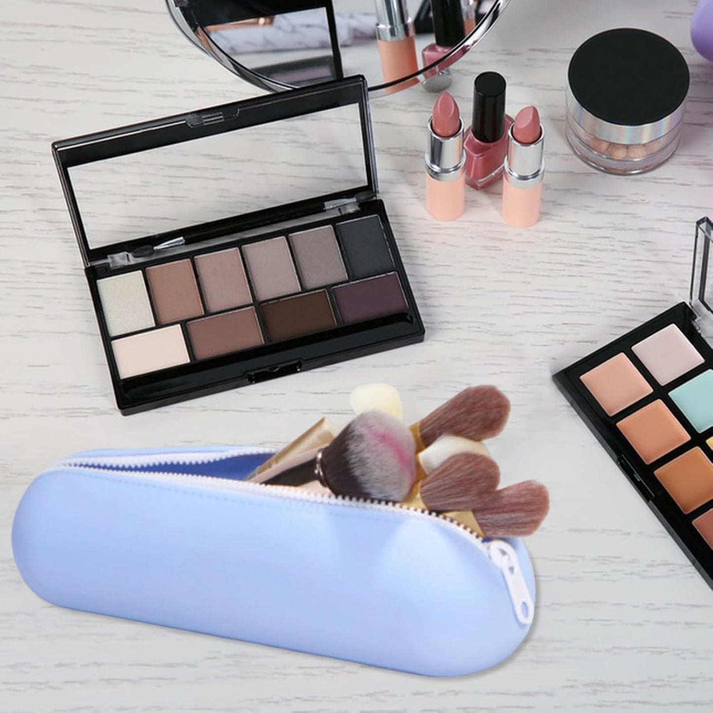 Makeup Brush Silicone, Portable Cosmetic Storage Organizer, Toiletry Travel Bag, 22x6x7cm for Markers Jewelry Makeup Brushes, Lightweight Waterproof Accessory